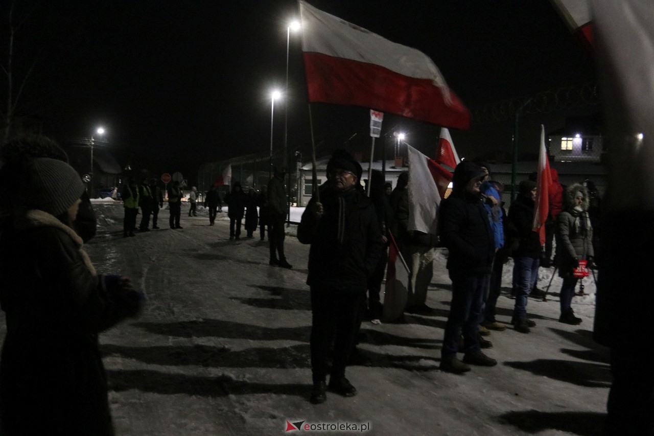 Maciej Wąsik wychodzi z więzienia w Przytułach Starych [23.01.2024] - zdjęcie #45 - eOstroleka.pl