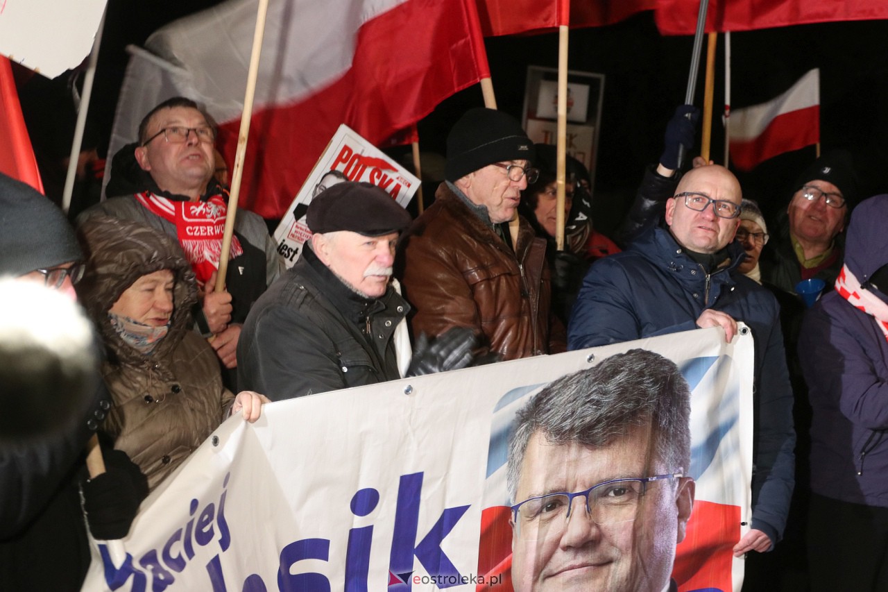 Maciej Wąsik wychodzi z więzienia w Przytułach Starych [23.01.2024] - zdjęcie #35 - eOstroleka.pl