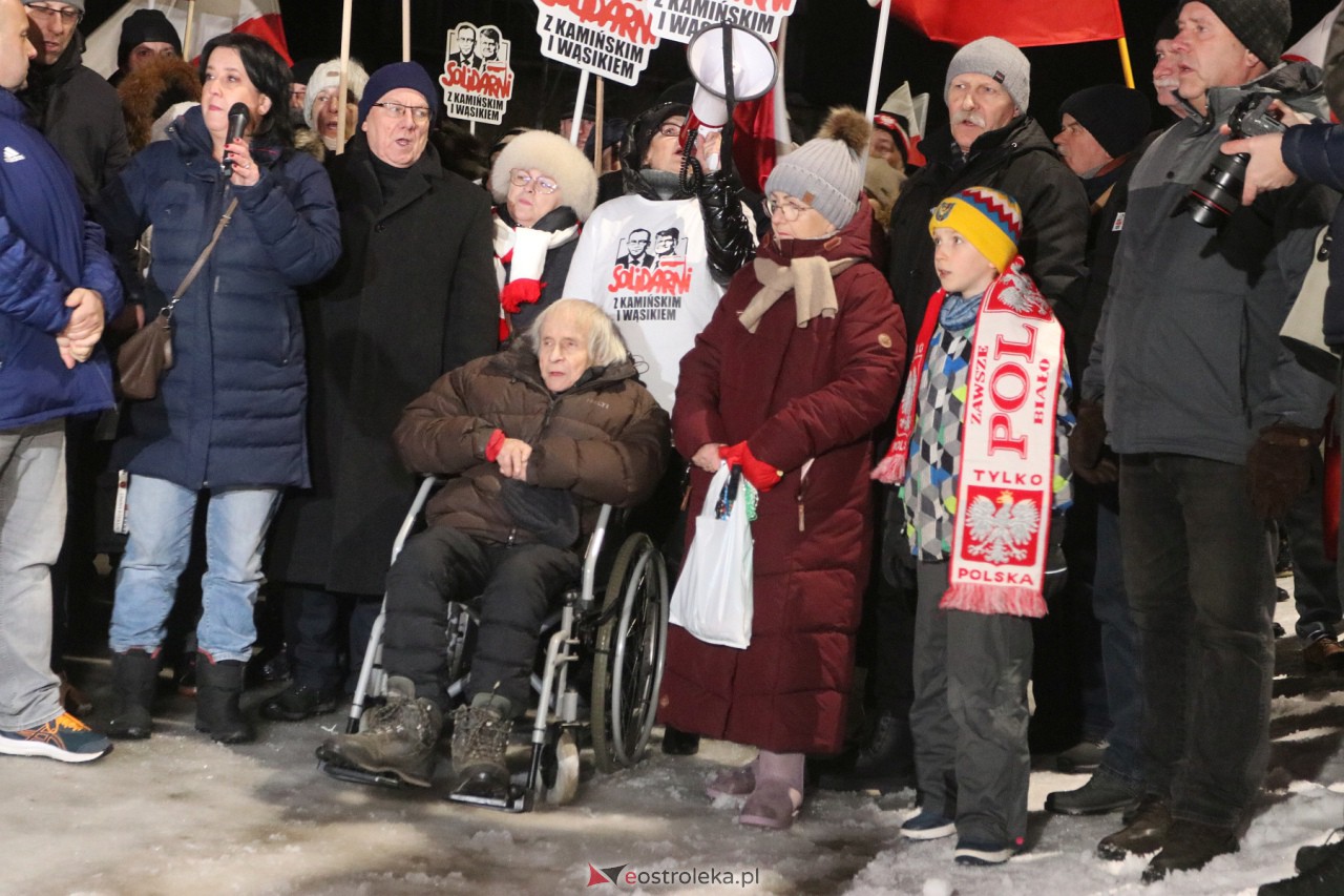 Maciej Wąsik wychodzi z więzienia w Przytułach Starych [23.01.2024] - zdjęcie #34 - eOstroleka.pl
