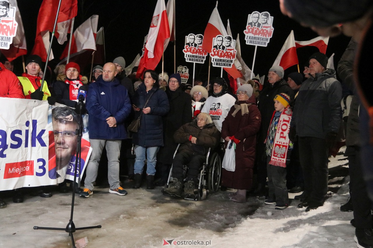 Maciej Wąsik wychodzi z więzienia w Przytułach Starych [23.01.2024] - zdjęcie #33 - eOstroleka.pl