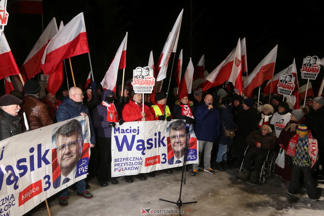 Maciej Wąsik wychodzi z więzienia w Przytułach Starych [23.01.2024] - zdjęcie #28 - eOstroleka.pl