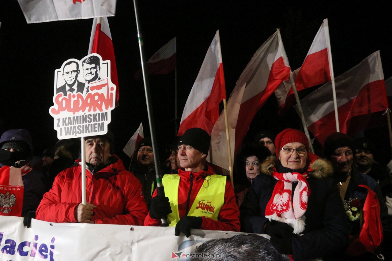 Maciej Wąsik wychodzi z więzienia w Przytułach Starych [23.01.2024] - zdjęcie #23 - eOstroleka.pl