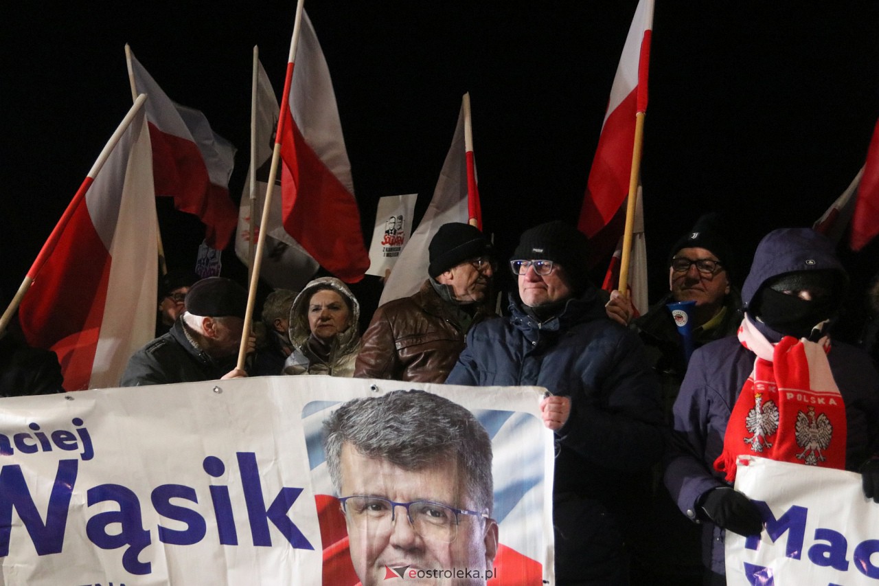 Maciej Wąsik wychodzi z więzienia w Przytułach Starych [23.01.2024] - zdjęcie #22 - eOstroleka.pl