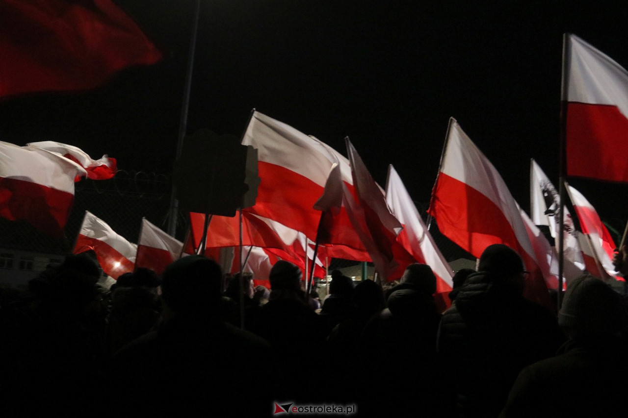 Maciej Wąsik wychodzi z więzienia w Przytułach Starych [23.01.2024] - zdjęcie #7 - eOstroleka.pl