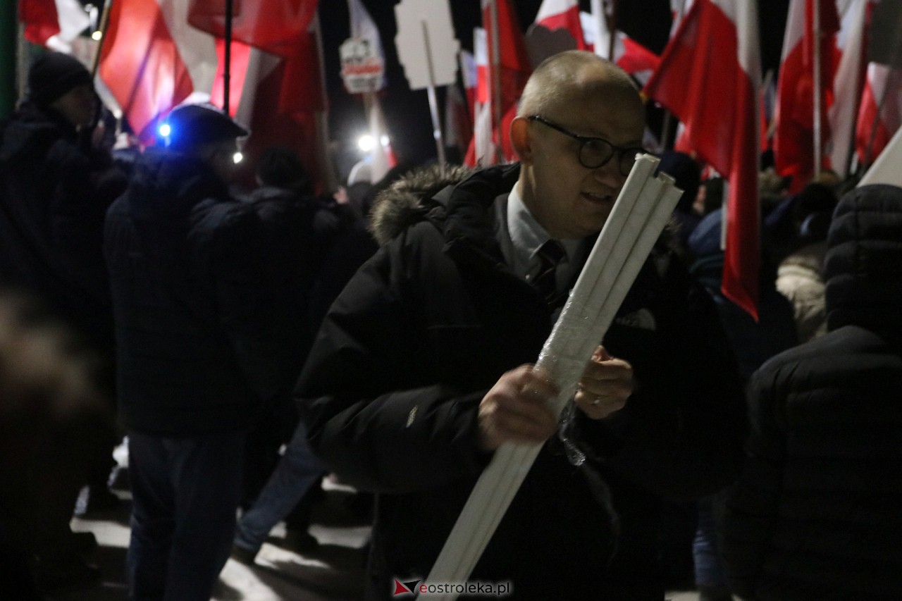 Maciej Wąsik wychodzi z więzienia w Przytułach Starych [23.01.2024] - zdjęcie #6 - eOstroleka.pl