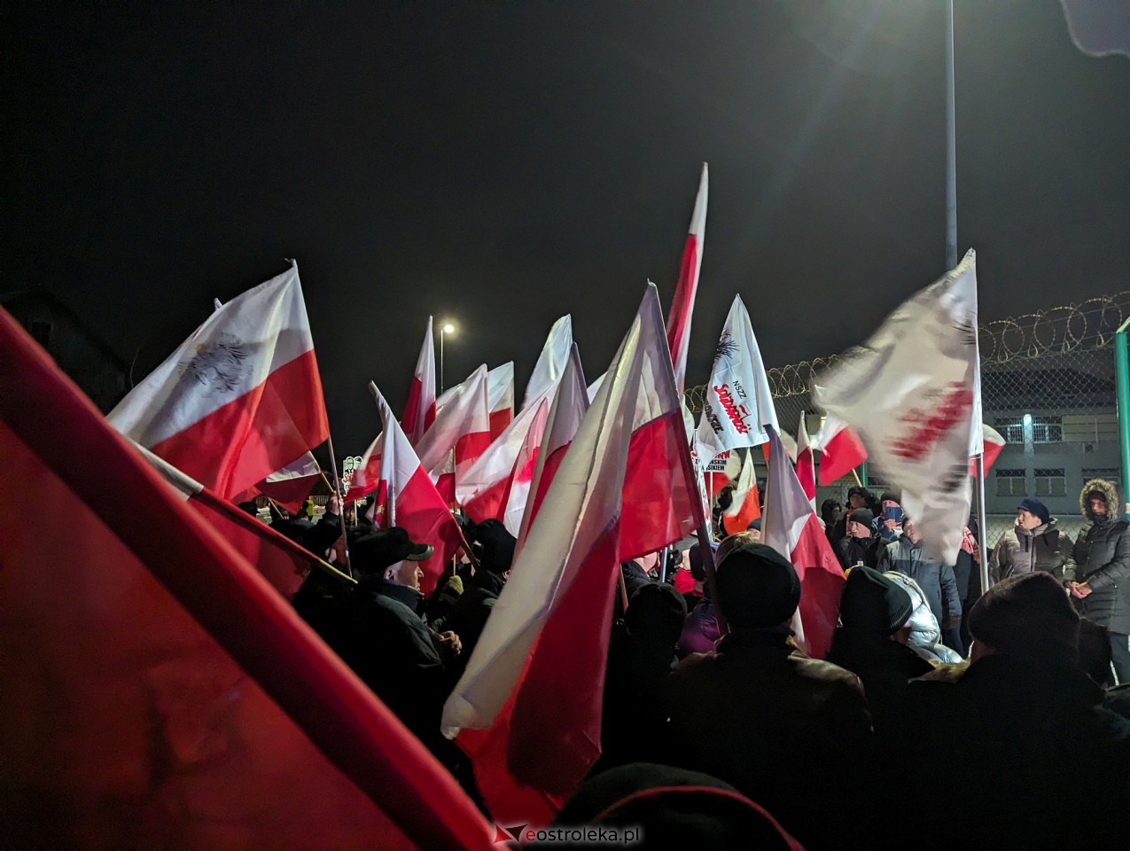 Maciej Wąsik wychodzi z więzienia w Przytułach Starych [23.01.2024] - zdjęcie #105 - eOstroleka.pl
