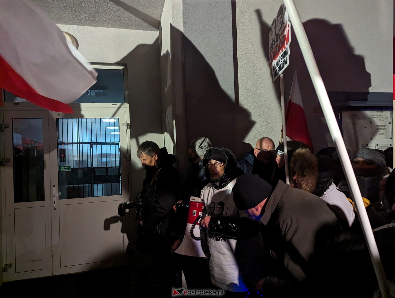Maciej Wąsik wychodzi z więzienia w Przytułach Starych [23.01.2024] - zdjęcie #85 - eOstroleka.pl