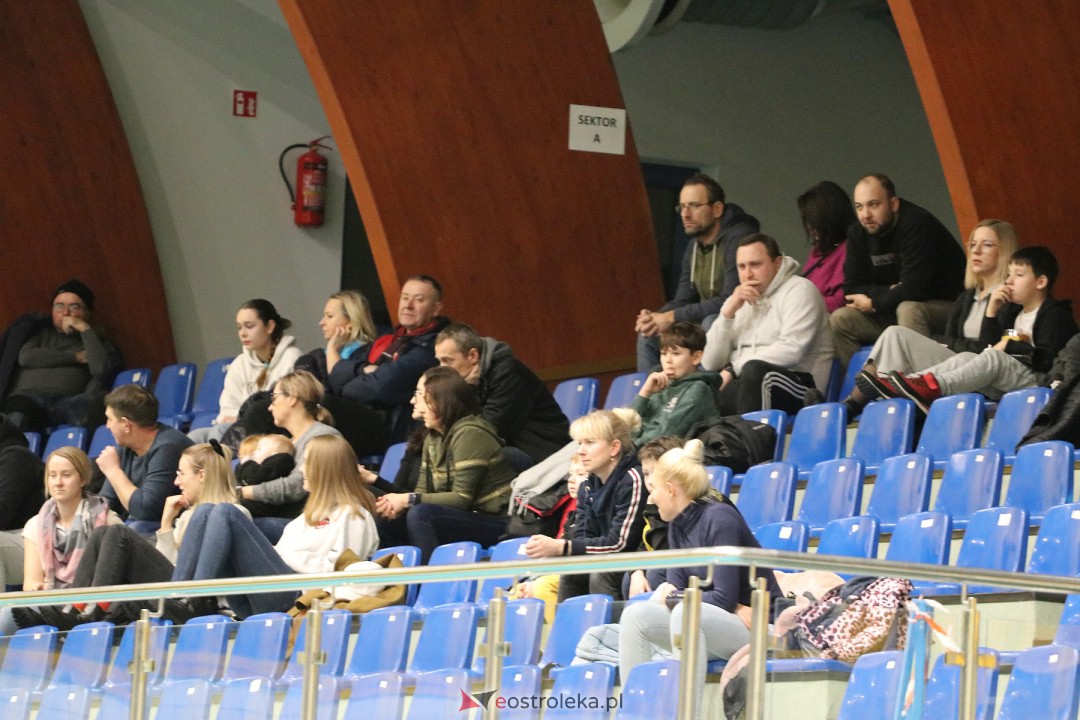 SPS Volley Ostrołęka - Lechia II Tomaszów Mazowiecki [24.01.2024] - zdjęcie #26 - eOstroleka.pl