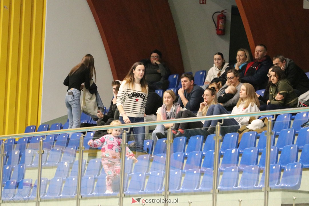 SPS Volley Ostrołęka - Lechia II Tomaszów Mazowiecki [24.01.2024] - zdjęcie #17 - eOstroleka.pl