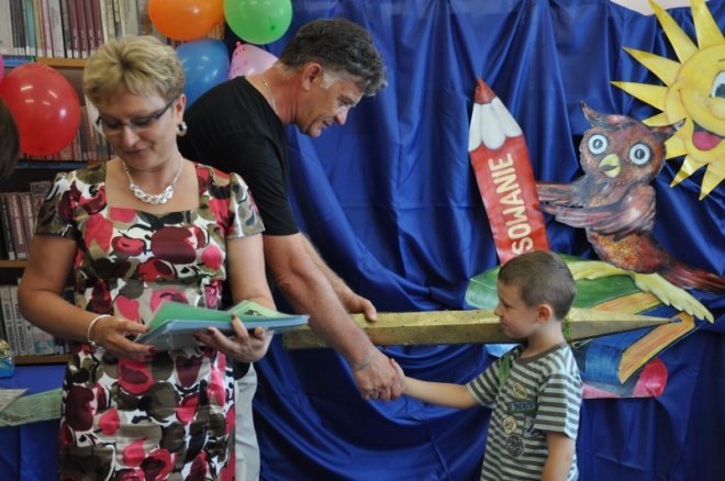 Pasowanie na czytelnika (9.VI.2011) - zdjęcie #37 - eOstroleka.pl
