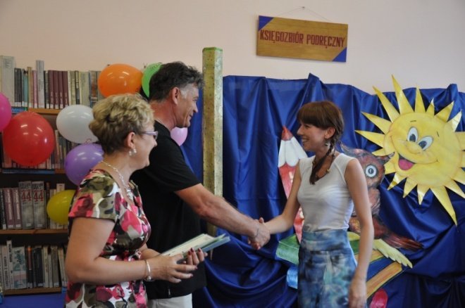 Pasowanie na czytelnika (9.VI.2011) - zdjęcie #23 - eOstroleka.pl