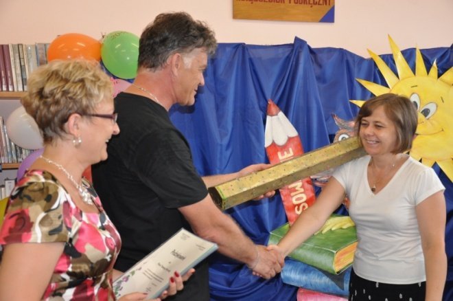 Pasowanie na czytelnika (9.VI.2011) - zdjęcie #32 - eOstroleka.pl