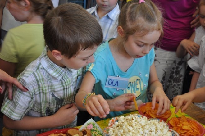 Pasowanie na czytelnika (9.VI.2011) - zdjęcie #1 - eOstroleka.pl