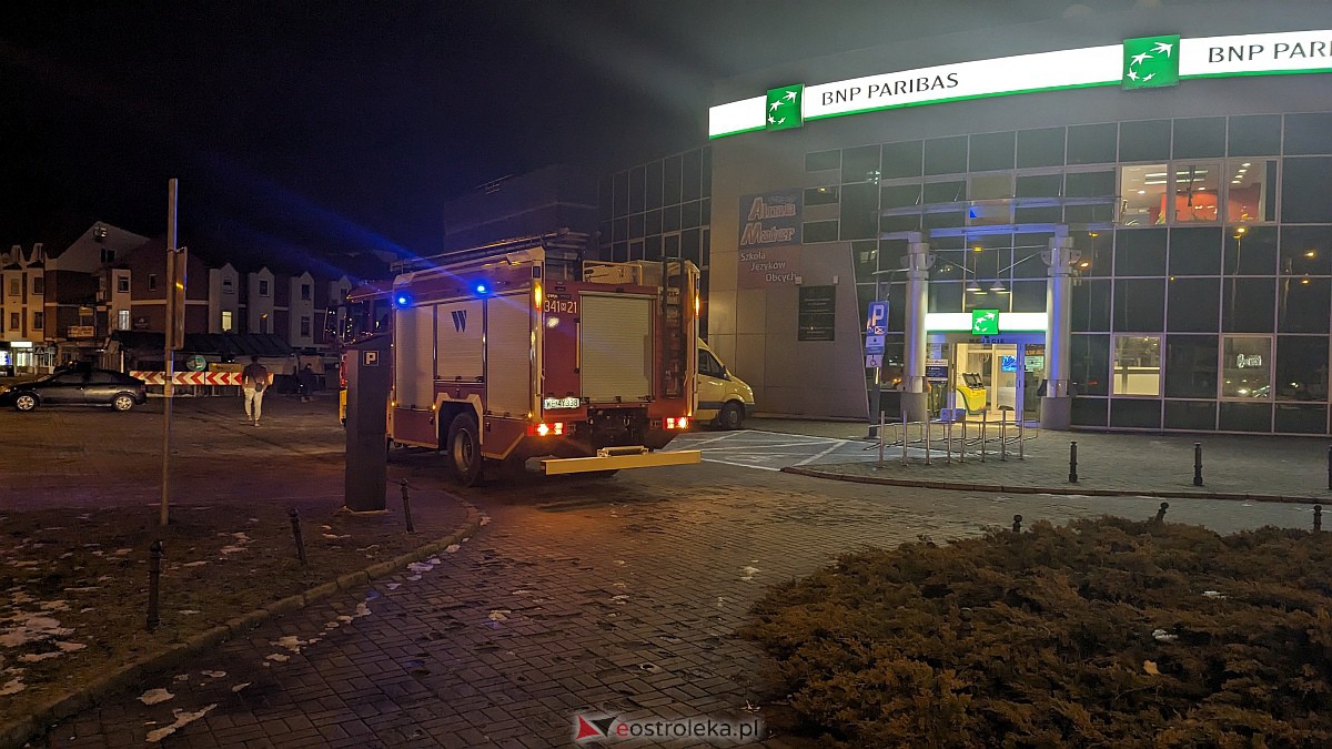 Remont w banku w Ostrołęce wywołał alarm pożarowy [26.01.2024] - zdjęcie #7 - eOstroleka.pl