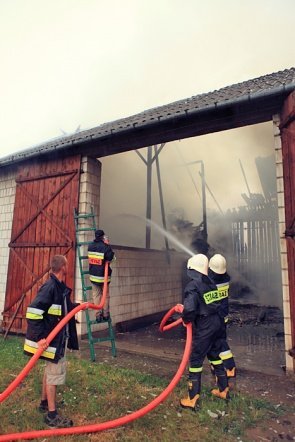 Pożar w Lipiance (09/06.2011) - zdjęcie #22 - eOstroleka.pl