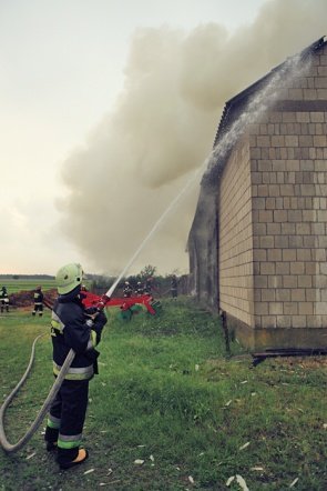 Pożar w Lipiance (09/06.2011) - zdjęcie #26 - eOstroleka.pl
