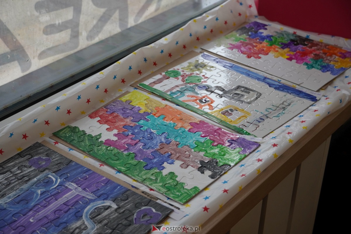 “W krainie puzzli i szkatuł - kreatywne warsztaty dla dzieci w Ostrołęce [27.01.2024] - zdjęcie #13 - eOstroleka.pl