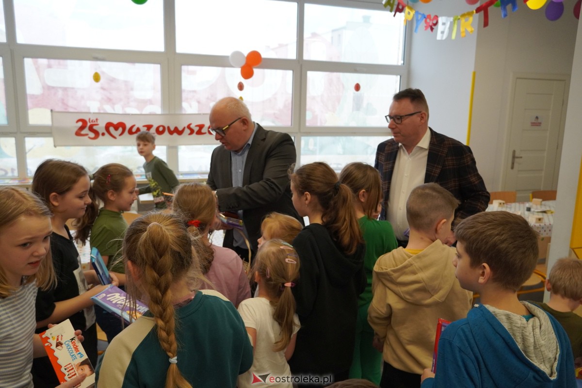 “W krainie puzzli i szkatuł - kreatywne warsztaty dla dzieci w Ostrołęce [27.01.2024] - zdjęcie #12 - eOstroleka.pl
