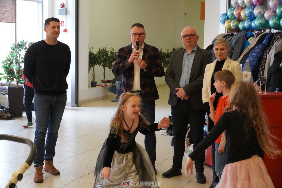 Bal karnawałowy w Morskiej Krainie - świetna zabawa dla ponad 100 dzieci [27.01.2024] - zdjęcie #54 - eOstroleka.pl