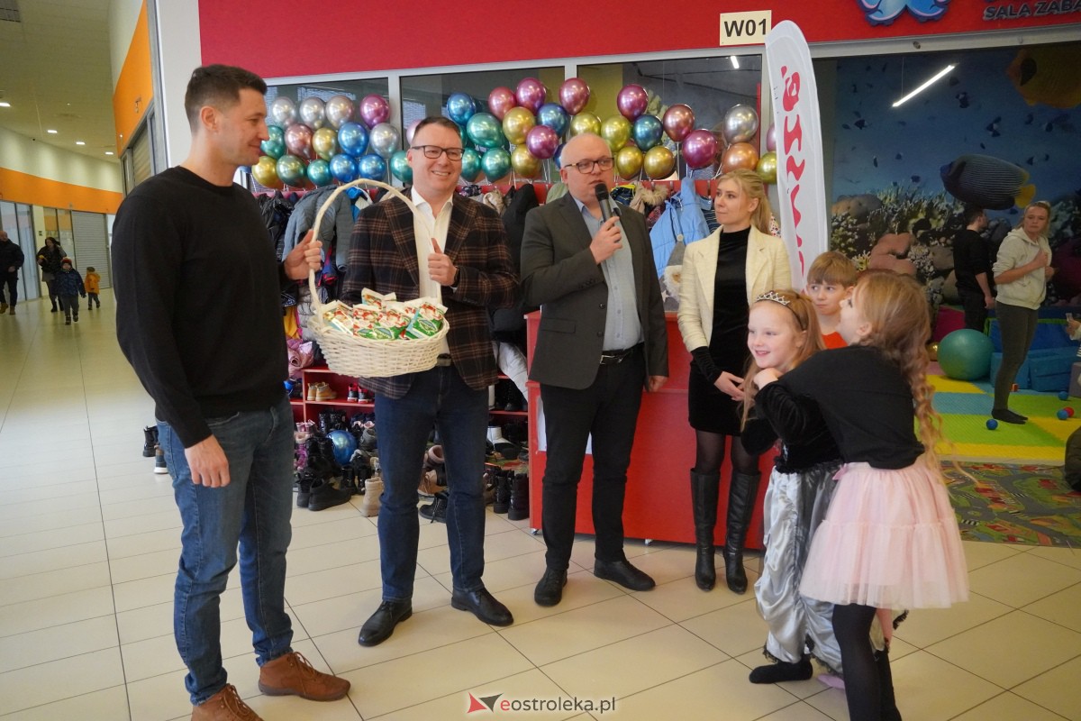 Bal karnawałowy w Morskiej Krainie - świetna zabawa dla ponad 100 dzieci [27.01.2024] - zdjęcie #47 - eOstroleka.pl