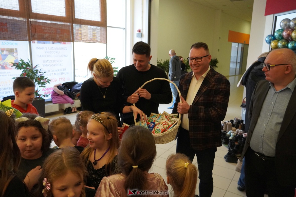 Bal karnawałowy w Morskiej Krainie - świetna zabawa dla ponad 100 dzieci [27.01.2024] - zdjęcie #41 - eOstroleka.pl