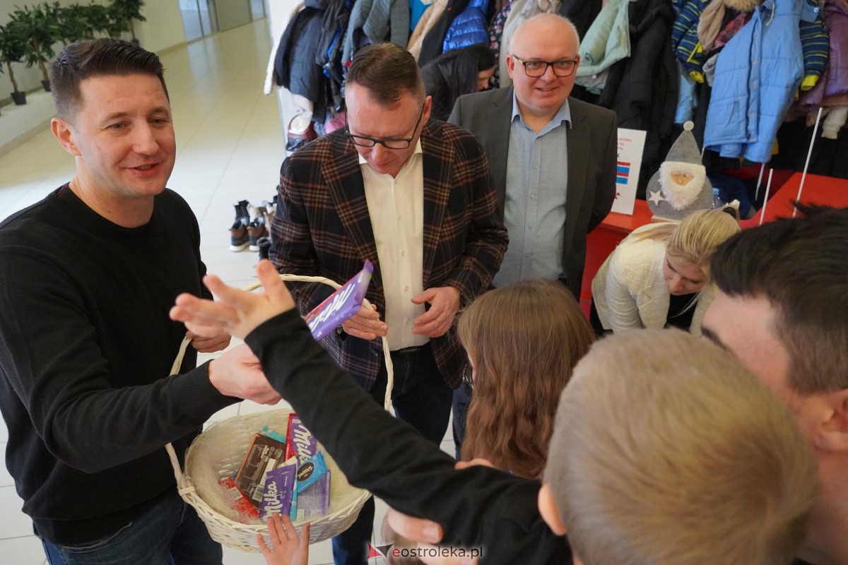 Bal karnawałowy w Morskiej Krainie - świetna zabawa dla ponad 100 dzieci [27.01.2024] - zdjęcie #23 - eOstroleka.pl