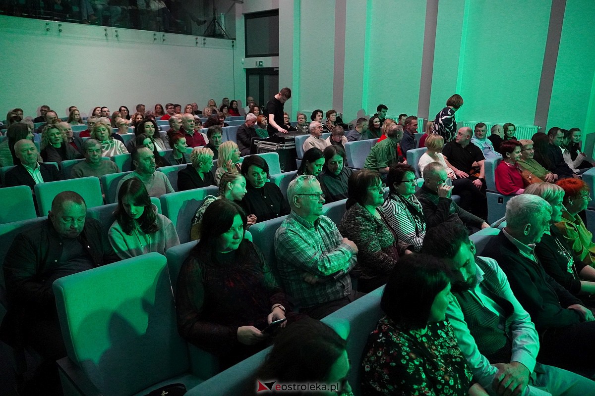 Koncert Raz Dwa Trzy w Kadzidle [27.01.2024] - zdjęcie #37 - eOstroleka.pl