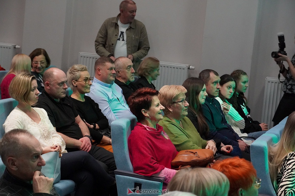 Koncert Raz Dwa Trzy w Kadzidle [27.01.2024] - zdjęcie #35 - eOstroleka.pl