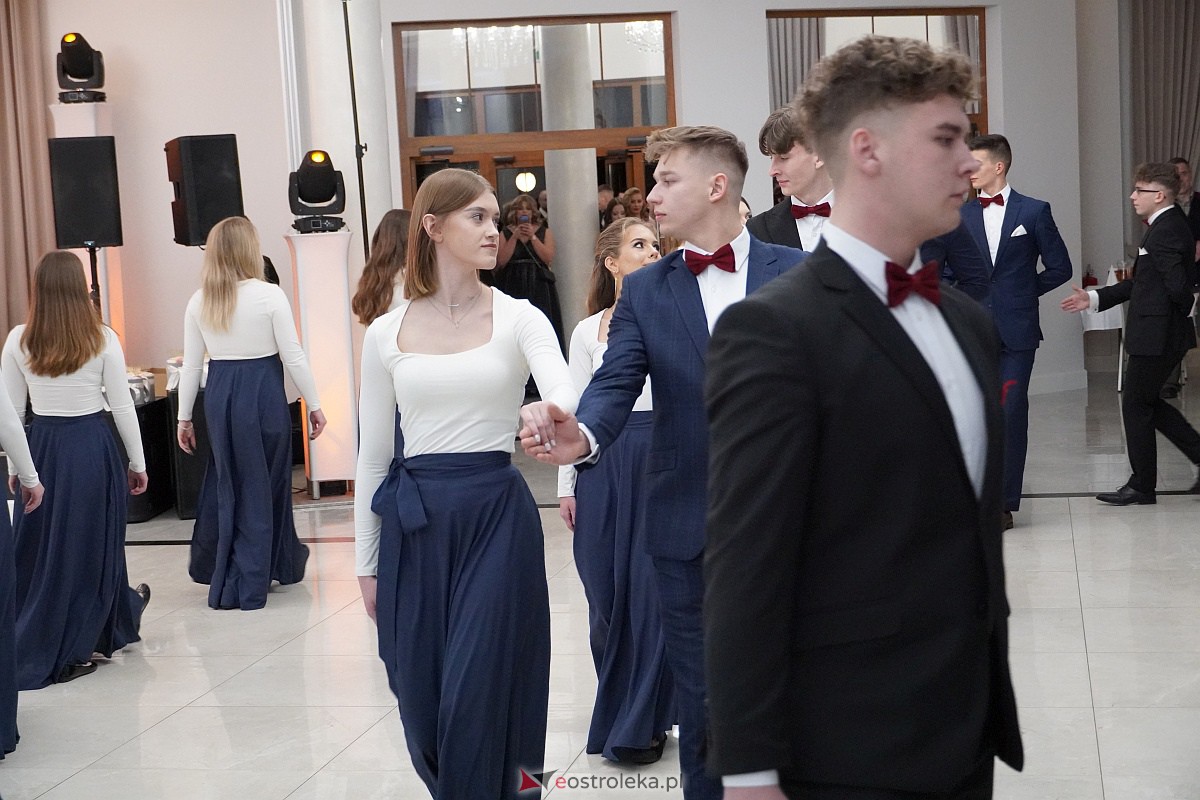 Studniówka 2024. Do matury odliczali uczniowie ZSZ 2 w Ostrołęce [27.01.2024] - zdjęcie #200 - eOstroleka.pl