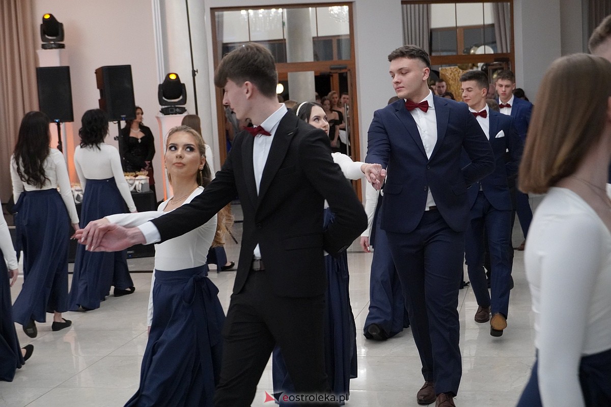 Studniówka 2024. Do matury odliczali uczniowie ZSZ 2 w Ostrołęce [27.01.2024] - zdjęcie #197 - eOstroleka.pl