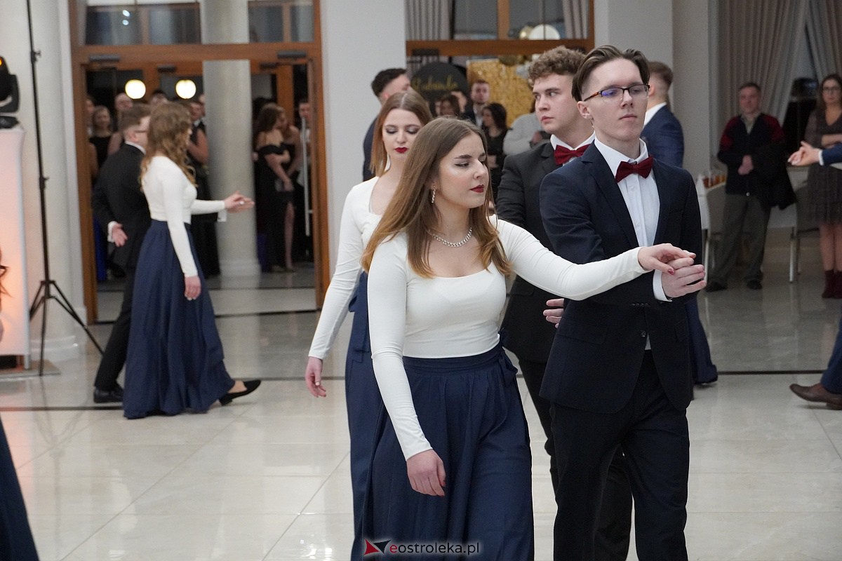 Studniówka 2024. Do matury odliczali uczniowie ZSZ 2 w Ostrołęce [27.01.2024] - zdjęcie #160 - eOstroleka.pl