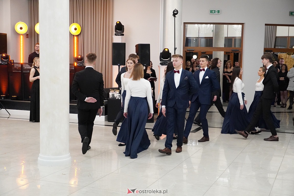 Studniówka 2024. Do matury odliczali uczniowie ZSZ 2 w Ostrołęce [27.01.2024] - zdjęcie #158 - eOstroleka.pl