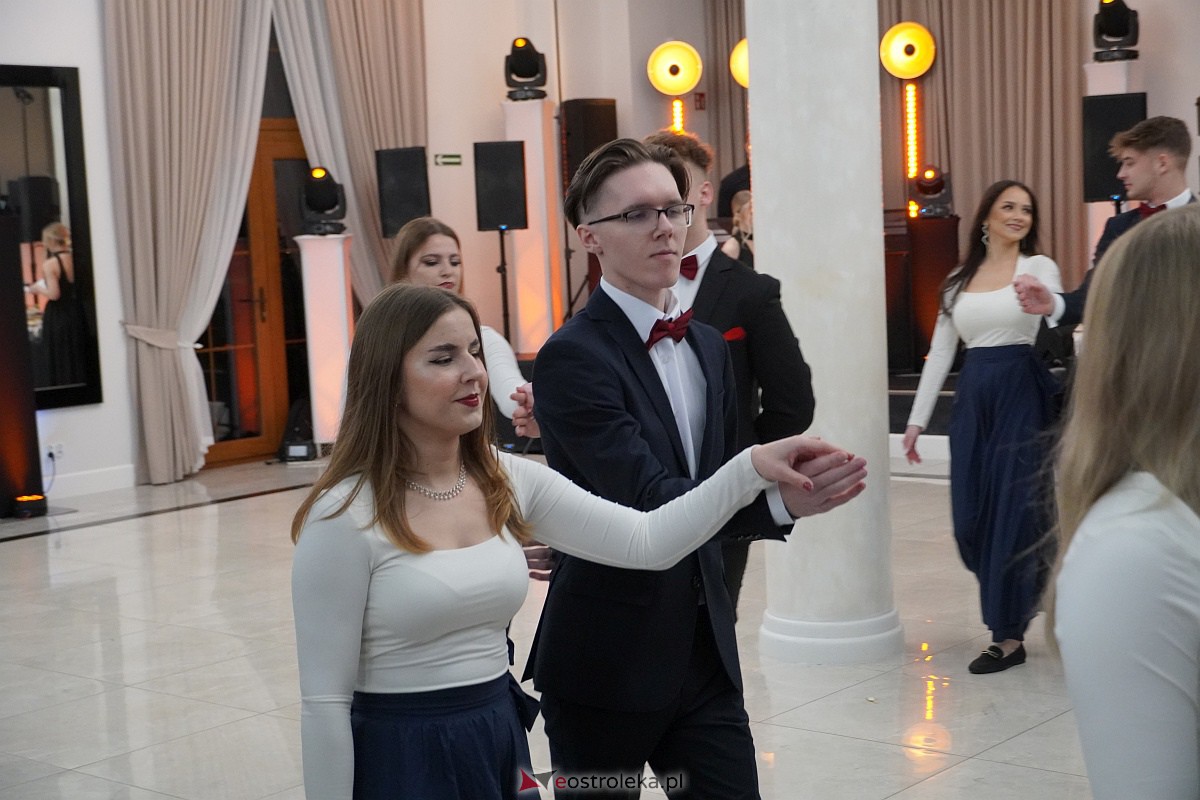 Studniówka 2024. Do matury odliczali uczniowie ZSZ 2 w Ostrołęce [27.01.2024] - zdjęcie #144 - eOstroleka.pl