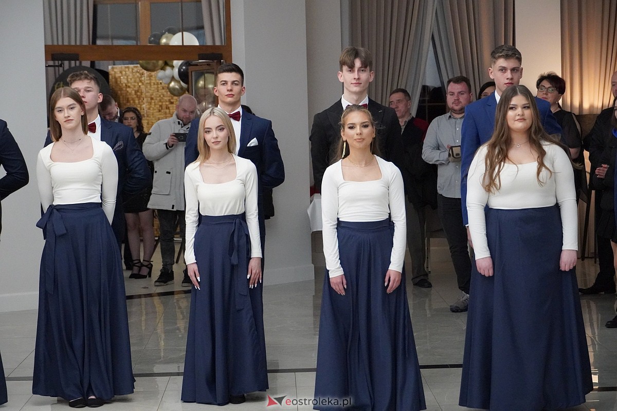 Studniówka 2024. Do matury odliczali uczniowie ZSZ 2 w Ostrołęce [27.01.2024] - zdjęcie #133 - eOstroleka.pl