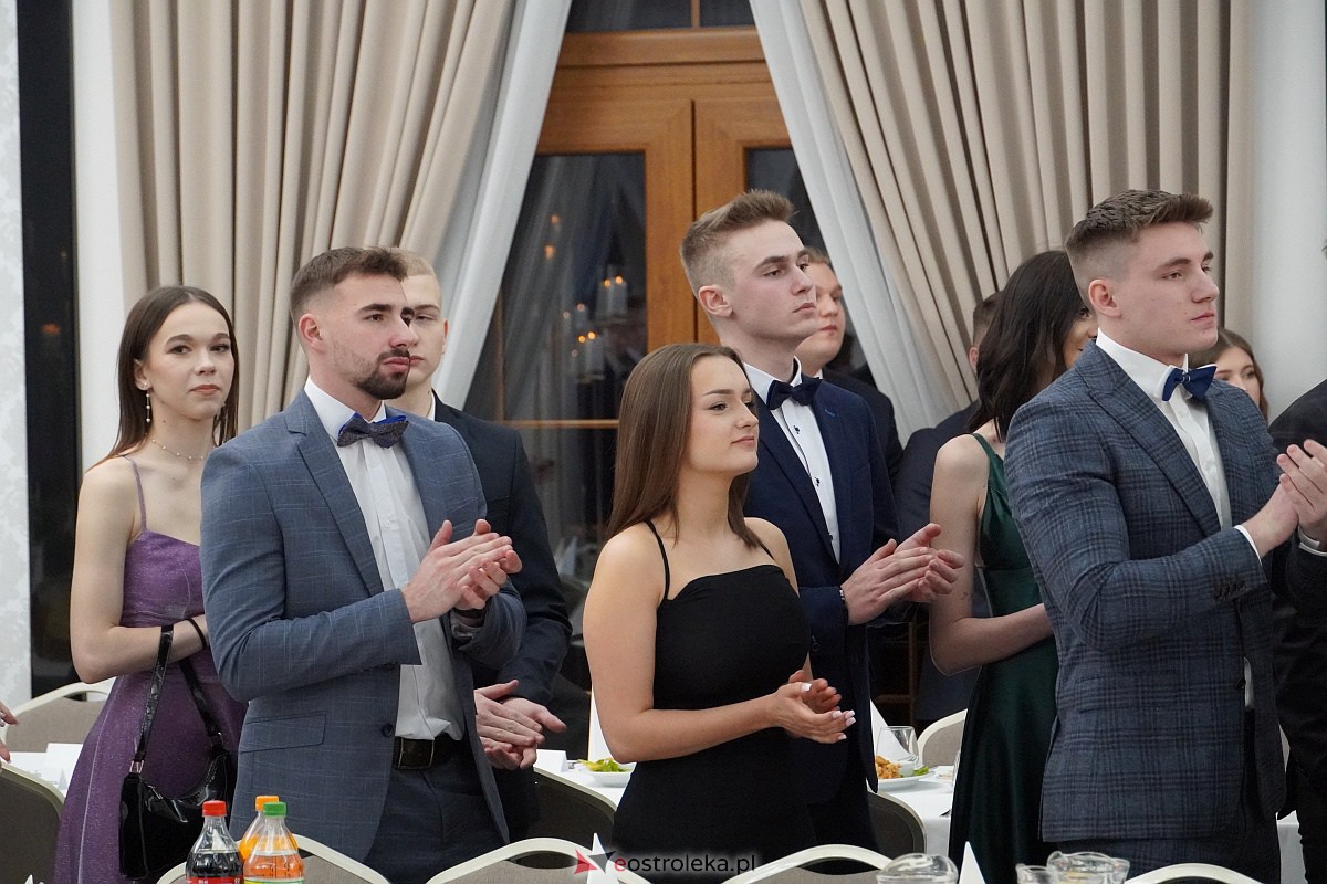 Studniówka 2024. Do matury odliczali uczniowie ZSZ 2 w Ostrołęce [27.01.2024] - zdjęcie #124 - eOstroleka.pl