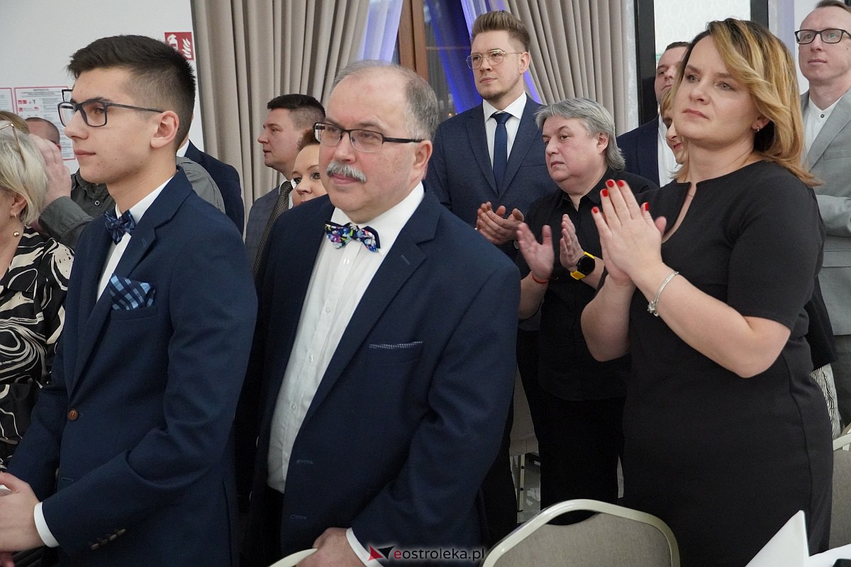 Studniówka 2024. Do matury odliczali uczniowie ZSZ 2 w Ostrołęce [27.01.2024] - zdjęcie #120 - eOstroleka.pl