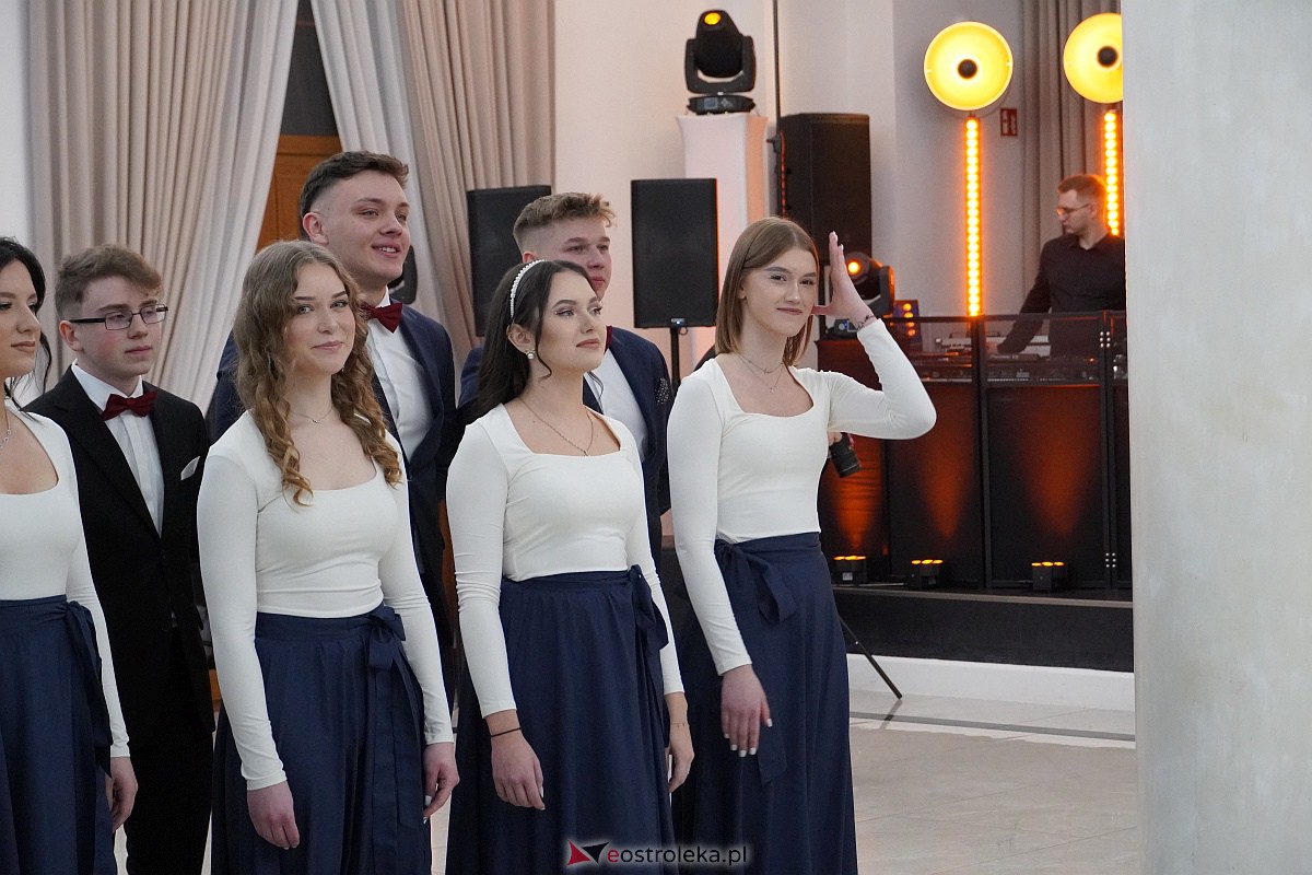 Studniówka 2024. Do matury odliczali uczniowie ZSZ 2 w Ostrołęce [27.01.2024] - zdjęcie #115 - eOstroleka.pl