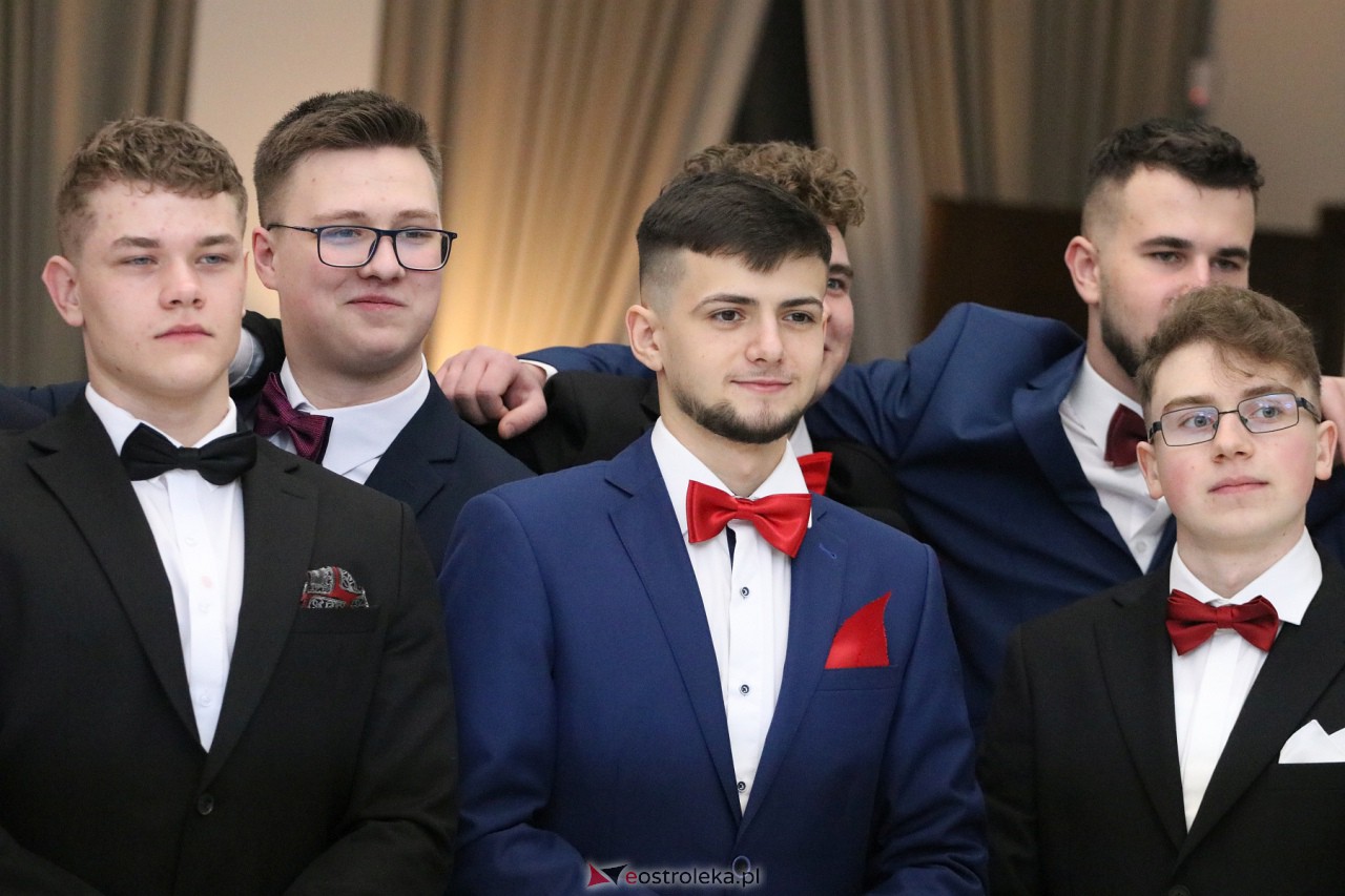Studniówka 2024. Do matury odliczali uczniowie ZSZ 2 w Ostrołęce [27.01.2024] - zdjęcie #59 - eOstroleka.pl