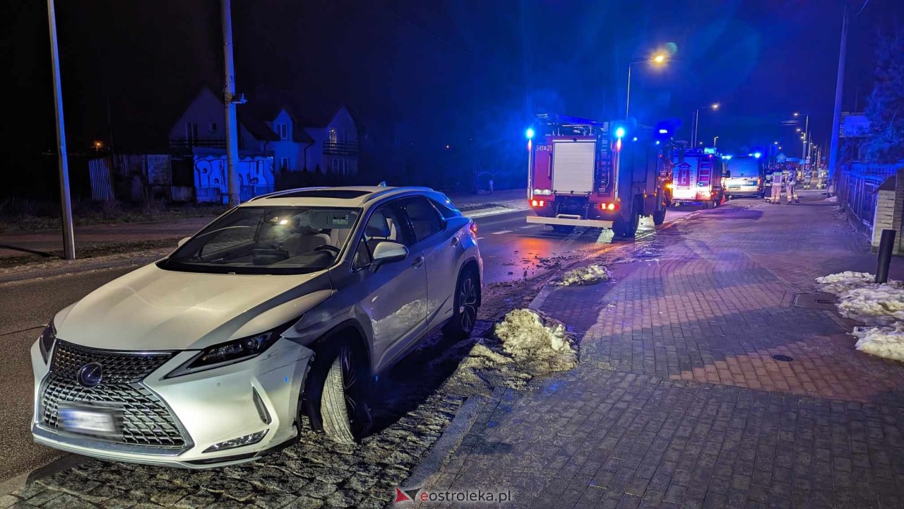 Wypadek na Słowackiego w Ostrołęce [28.01.2024] - zdjęcie #14 - eOstroleka.pl