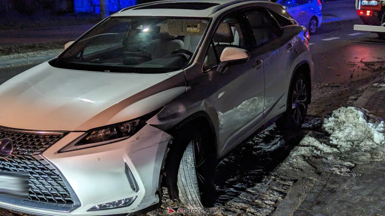 Wypadek na Słowackiego w Ostrołęce [28.01.2024] - zdjęcie #1 - eOstroleka.pl