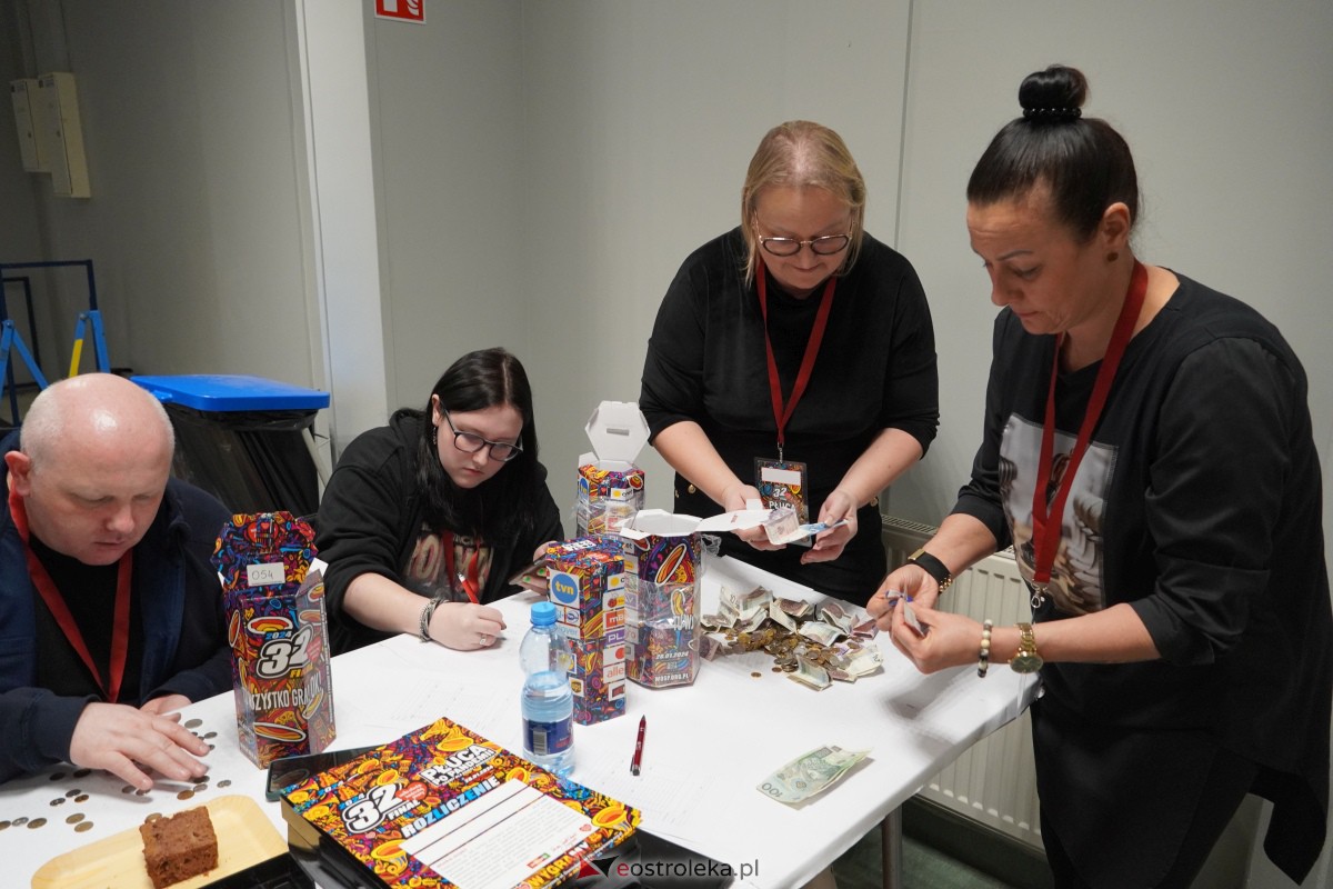 32. finał Wielkiej Orkiestry Świątecznej Pomocy w Ostrołęce [28.01.2024] - zdjęcie #48 - eOstroleka.pl