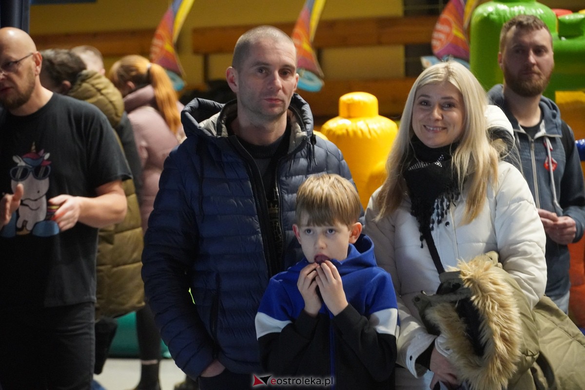 32. finał Wielkiej Orkiestry Świątecznej Pomocy w Ostrołęce [28.01.2024] - zdjęcie #27 - eOstroleka.pl