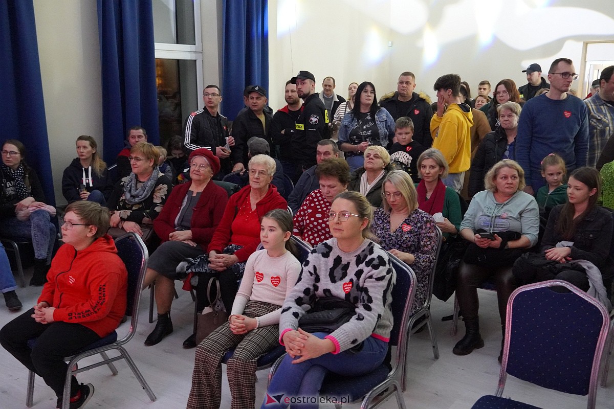 32. finał Wielkiej Orkiestry Świątecznej Pomocy w Goworowie [28.01.2024] - zdjęcie #53 - eOstroleka.pl