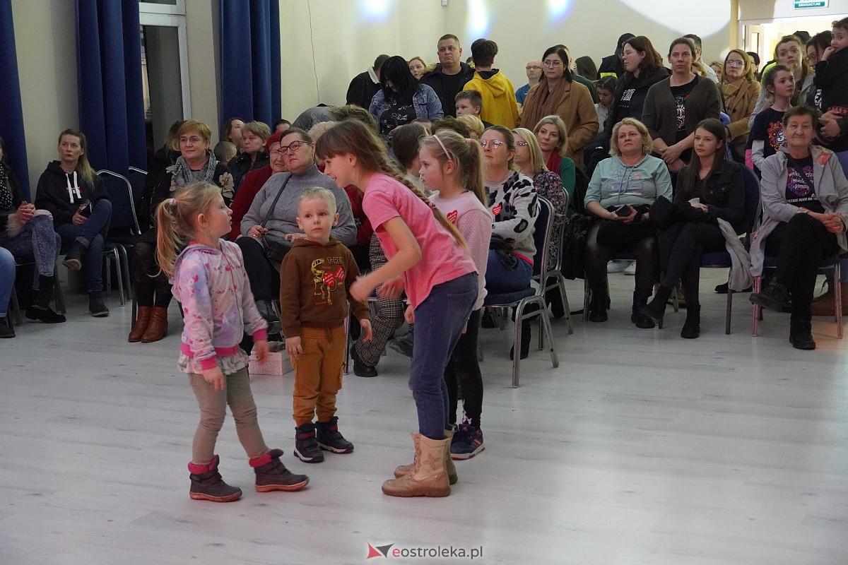32. finał Wielkiej Orkiestry Świątecznej Pomocy w Goworowie [28.01.2024] - zdjęcie #47 - eOstroleka.pl