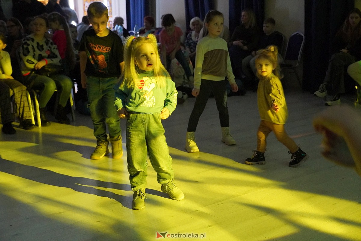 32. finał Wielkiej Orkiestry Świątecznej Pomocy w Goworowie [28.01.2024] - zdjęcie #14 - eOstroleka.pl