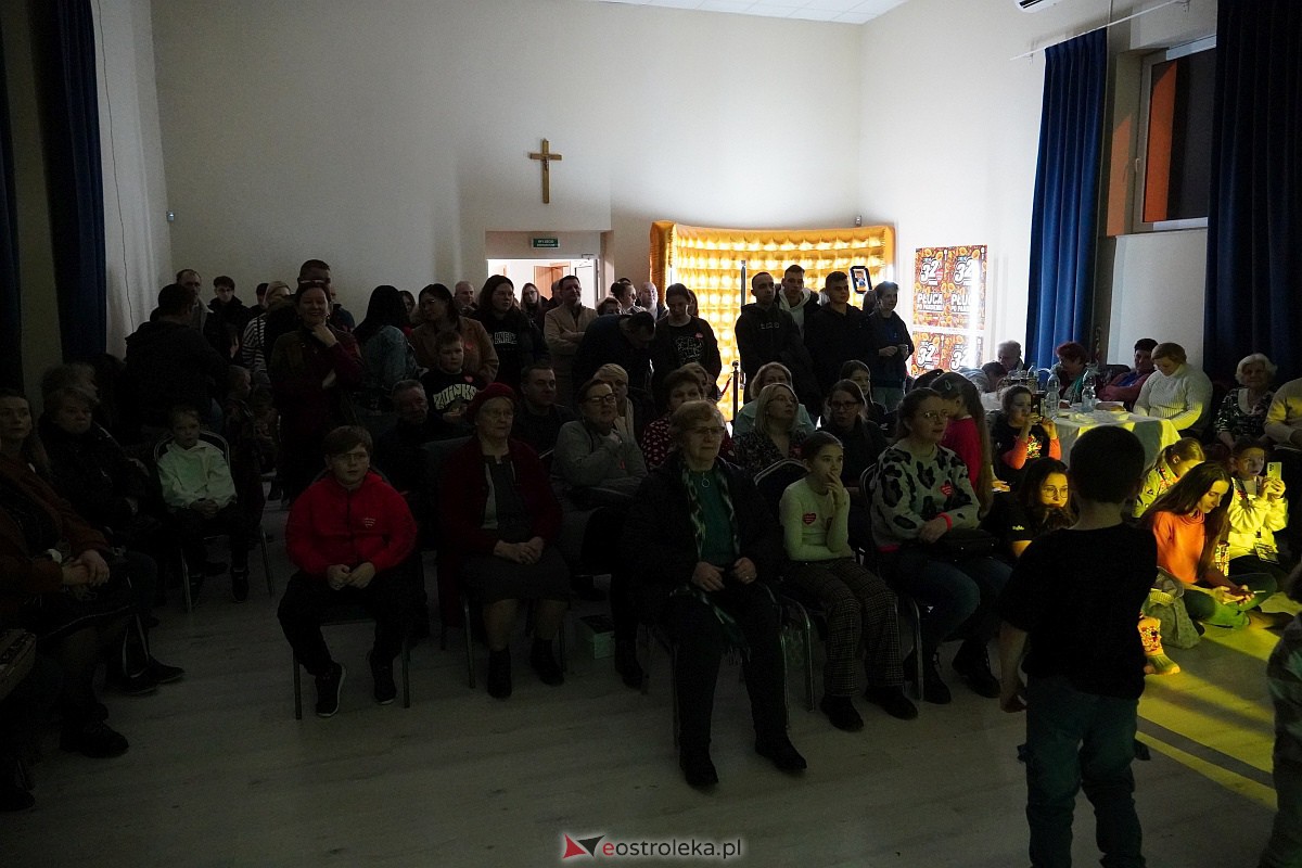 32. finał Wielkiej Orkiestry Świątecznej Pomocy w Goworowie [28.01.2024] - zdjęcie #11 - eOstroleka.pl