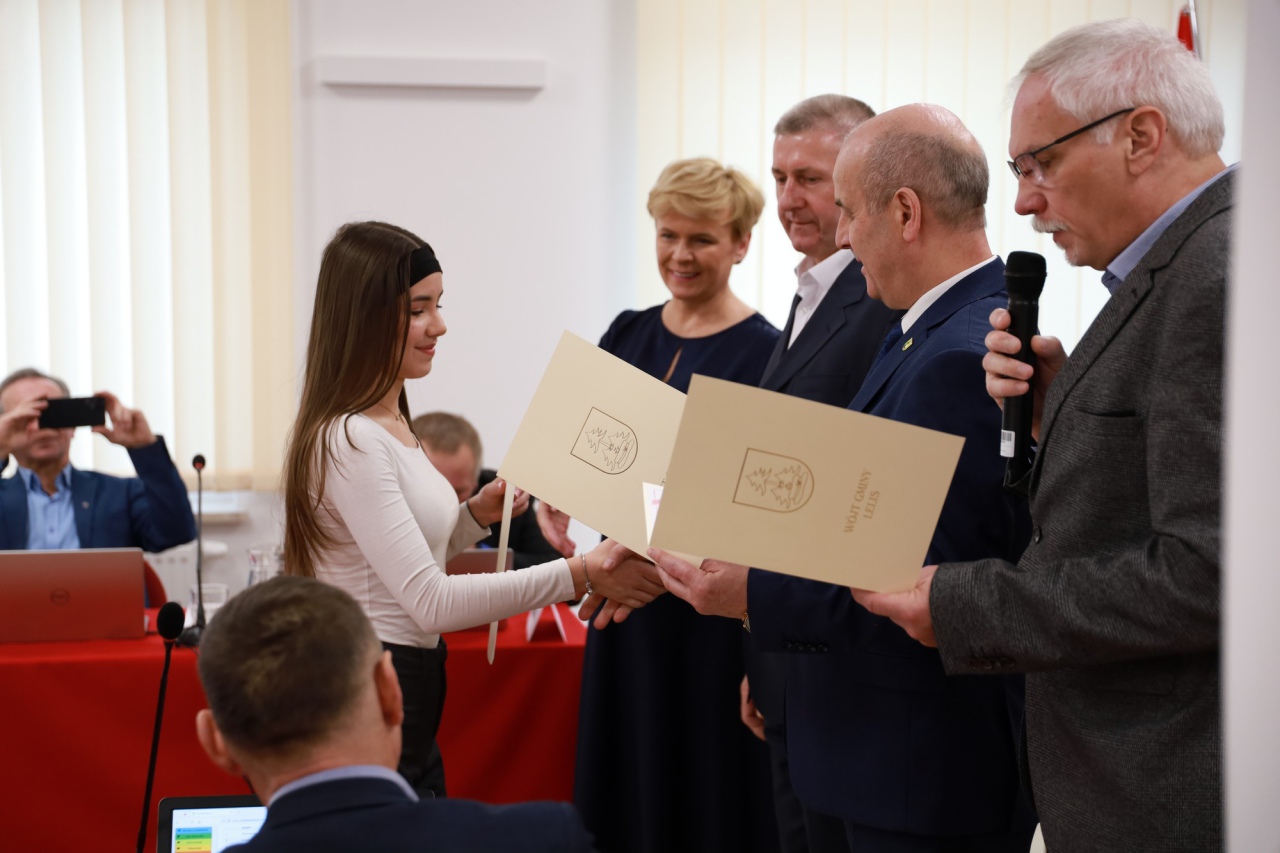Uzdolnieni uczniowie z gminy Lelis nagrodzeni - zdjęcie #10 - eOstroleka.pl