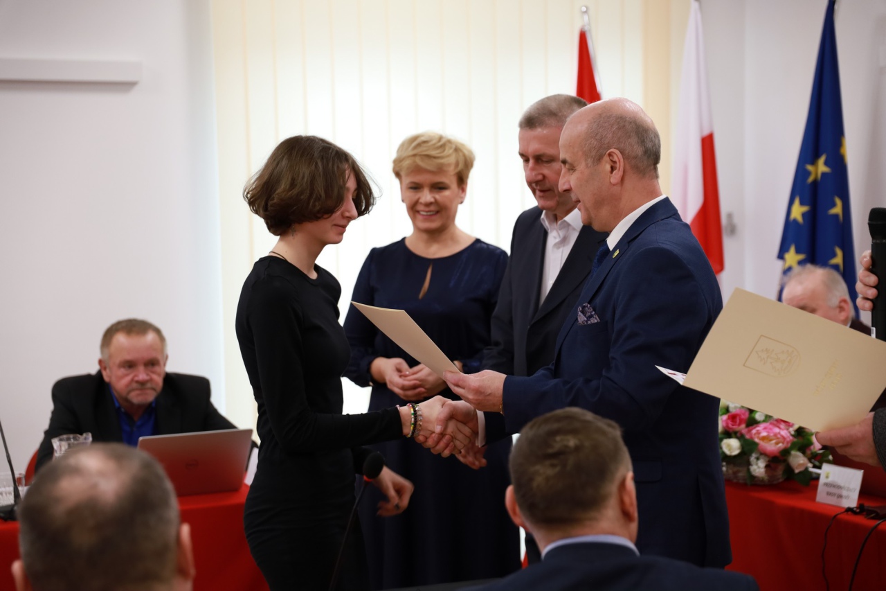 Uzdolnieni uczniowie z gminy Lelis nagrodzeni - zdjęcie #9 - eOstroleka.pl