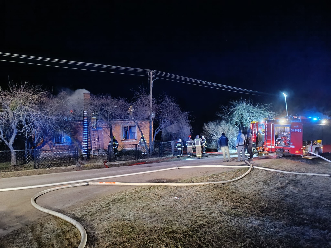 Pożar w Łątczynie [30.01.2024] - zdjęcie #3 - eOstroleka.pl