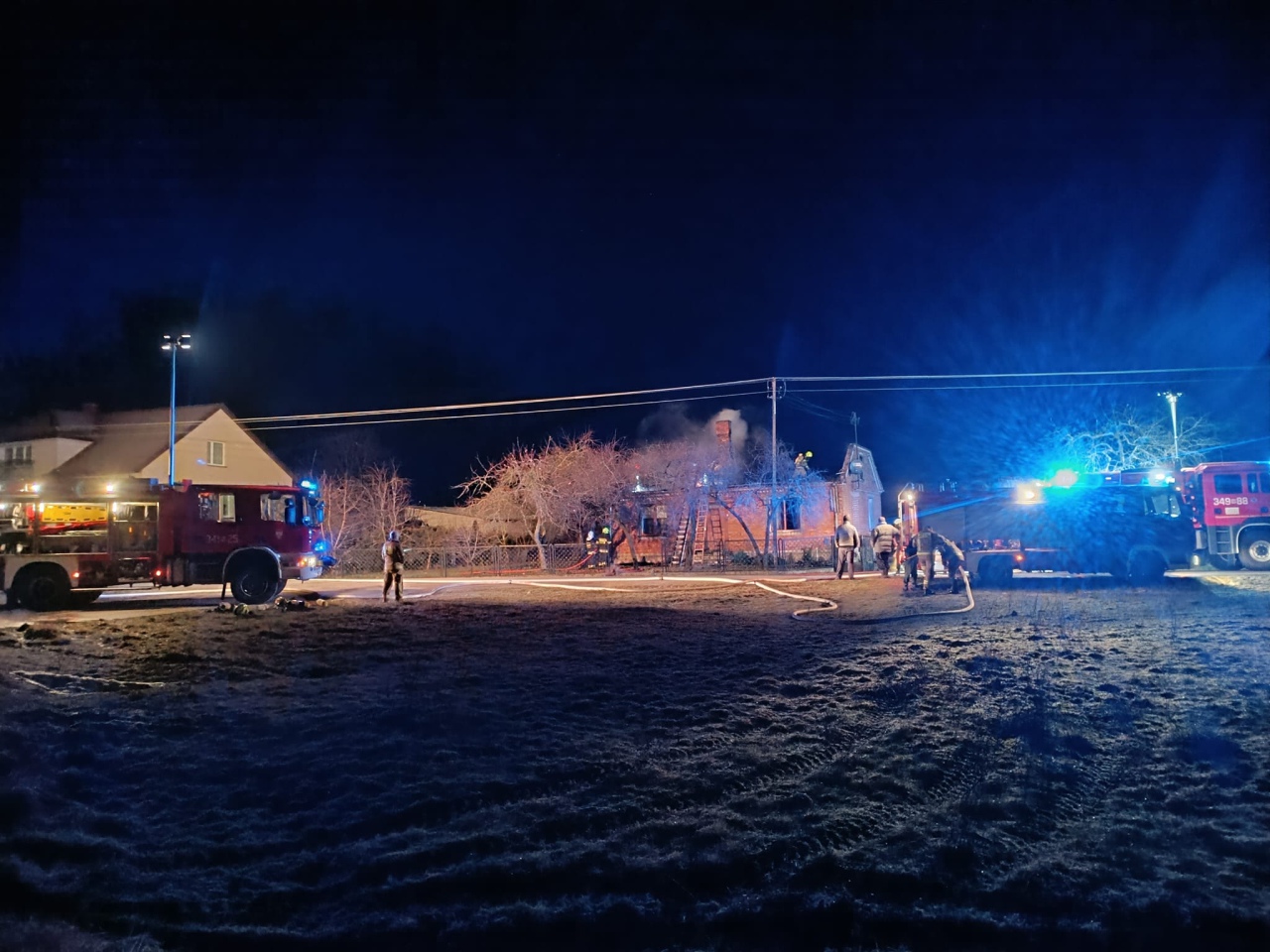 Pożar w Łątczynie [30.01.2024] - zdjęcie #2 - eOstroleka.pl